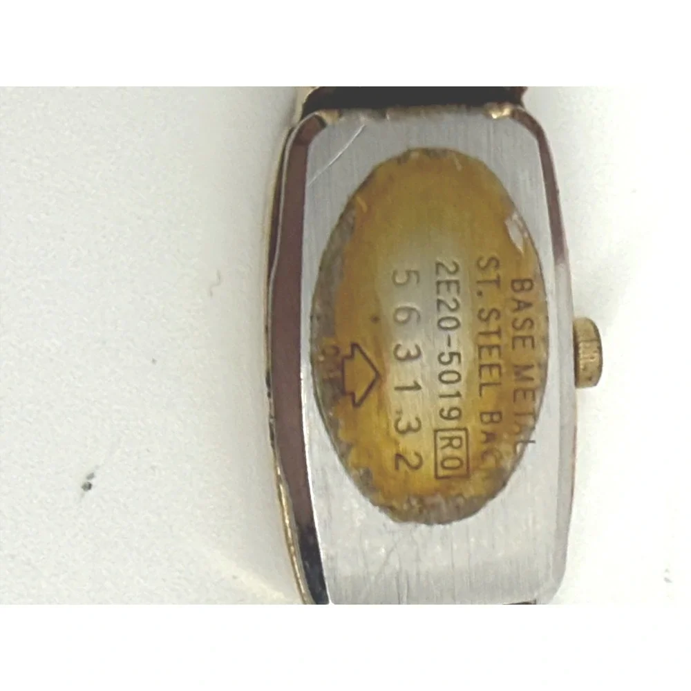 Vintage Seiko & Carriage by Timex Watch Lot 2 Repair Linen Dial Gold Tone Retro